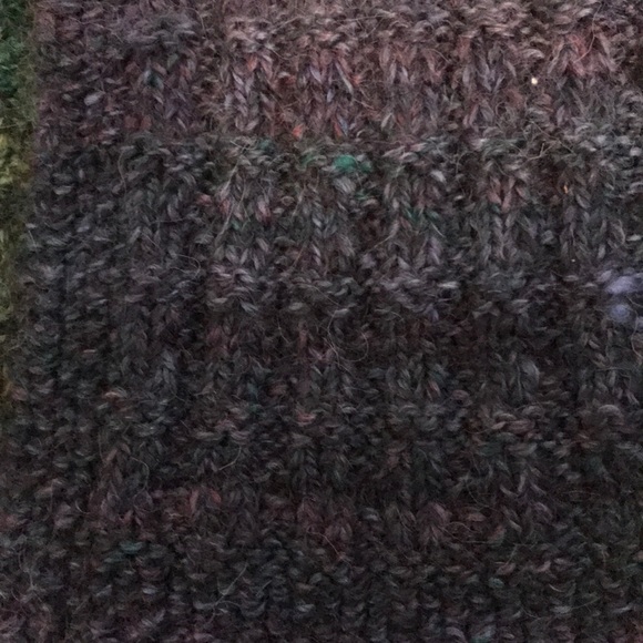 Four artist created knitted placemats - Picture 3 of 5